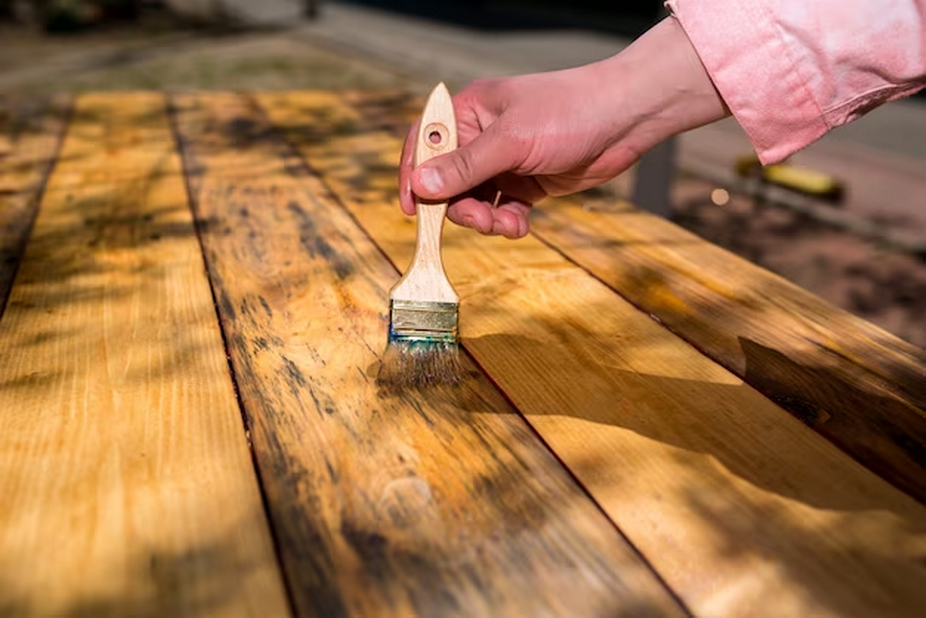The Ultimate Guide to Choosing the Best Paint for Your Picnic Table